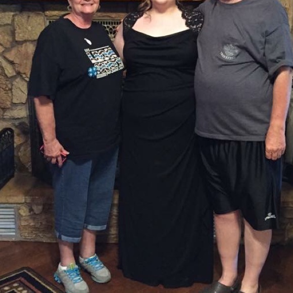 Black formal dress - Picture 2 of 3